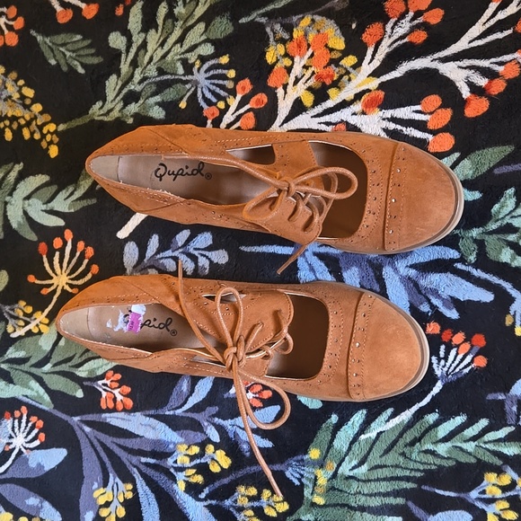 Qupid Oxfords Pumps - Picture 2 of 6